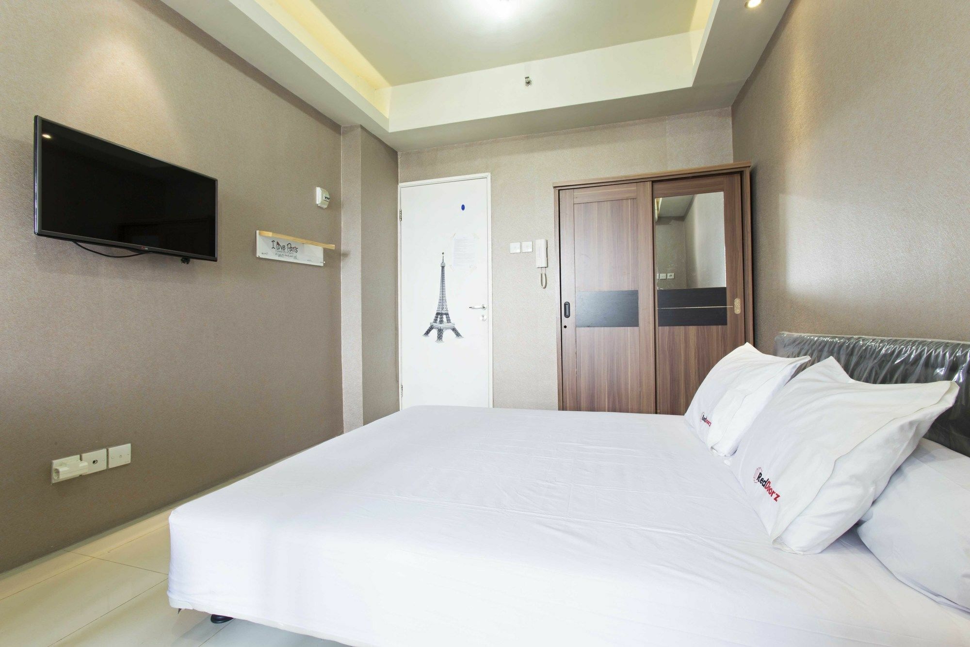 Reddoorz Apartment @ Pegangsaan Kelapa Gading ジャカルタ エクステリア 写真